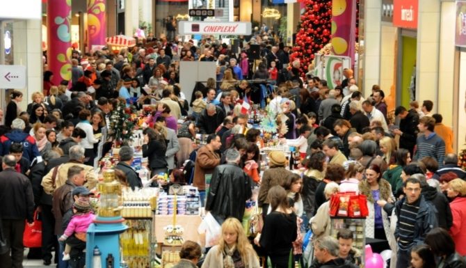Međunarodni diplomatski humanitarni Božićni bazar u TC Delta City