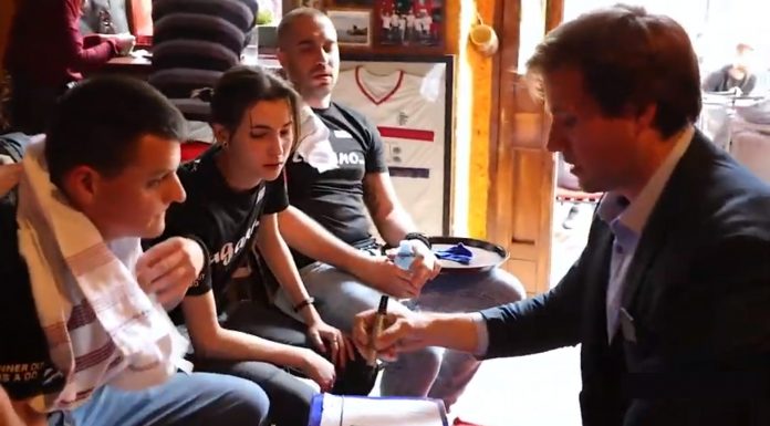 Originalna reklama podgoričkog lokala: Time-out u pabu (VIDEO) Originalna reklama podgoričkog lokala: Time-out u pabu (VIDEO)