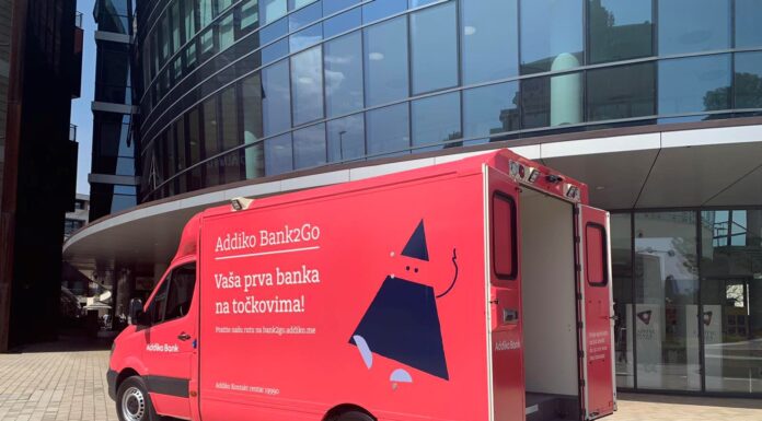 Addiko Bank2Go – prvi bankar na točkovima obilazi Crnu Goru Addiko Bank2Go – prvi bankar na točkovima obilazi Crnu Goru