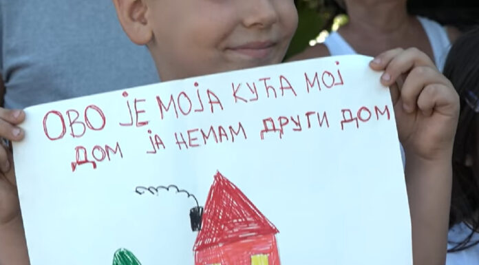 “Nemamo gdje” – zajednica stanara na Zabjelu pred iseljenjem (VIDEO) "Nemamo gdje" - zajednica stanara na Zabjelu pred iseljenjem (VIDEO)