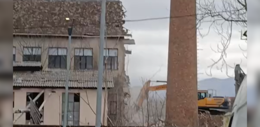 Rušenje fabrike “19. decembar”: Kršenje propisa ili ugrožavanje zdravlja? Rušenje fabrike "19. decembar": Kršenje propisa ili ugrožavanje zdravlja?