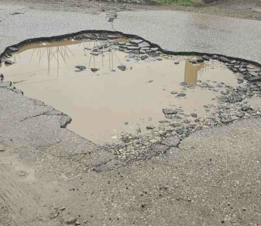 Mještani spriječili sanaciju ulice; Putevi: Prvo sanacija pa kasnije rekonstrukcija Mještani spriječili sanaciju ulice; Putevi: Prvo sanacija pa kasnije rekonstrukcija